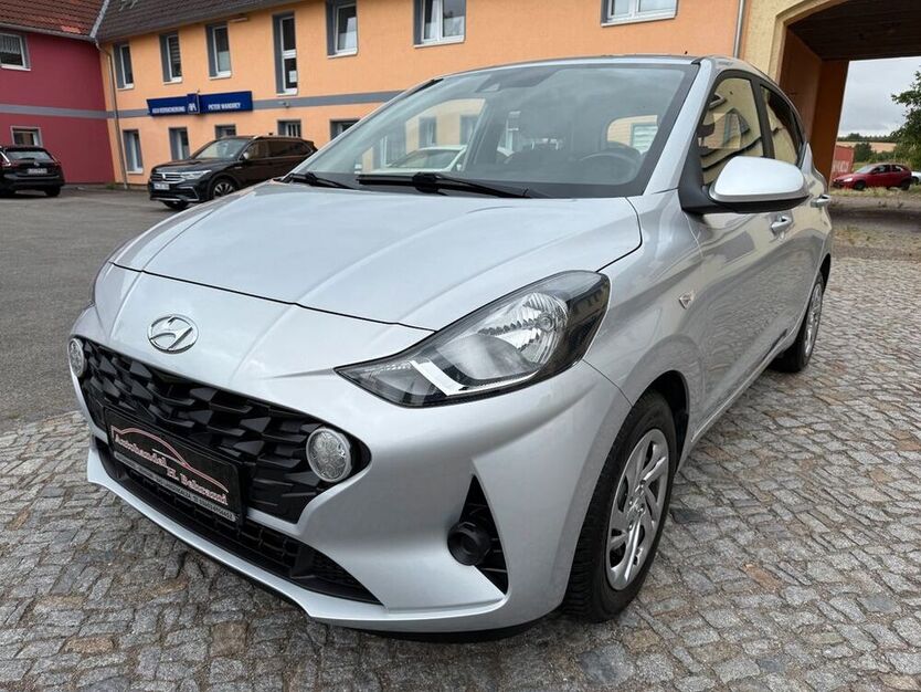 i10