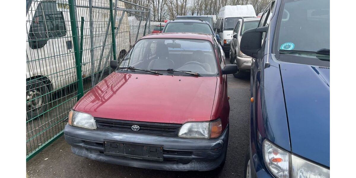 Toyota Starlet 161.000 km 899 &euro; berlin 13089