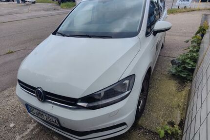 VW Touran 380.000 km 5.000 &euro; Herzogenrath 52134