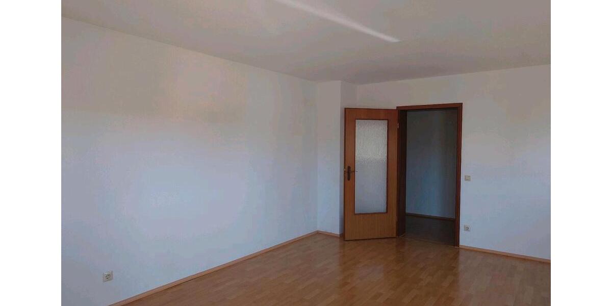 Erdgeschoßwohnung Straßberg - 3 Zimmer, 85 m&sup2;, 195.000&euro; | Angebot:26039823