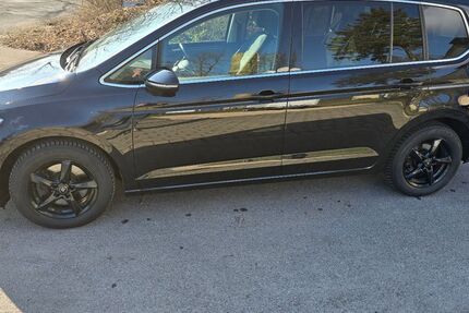 VW Touran 71.500 km 22.999 &euro; Uffenheim 97215