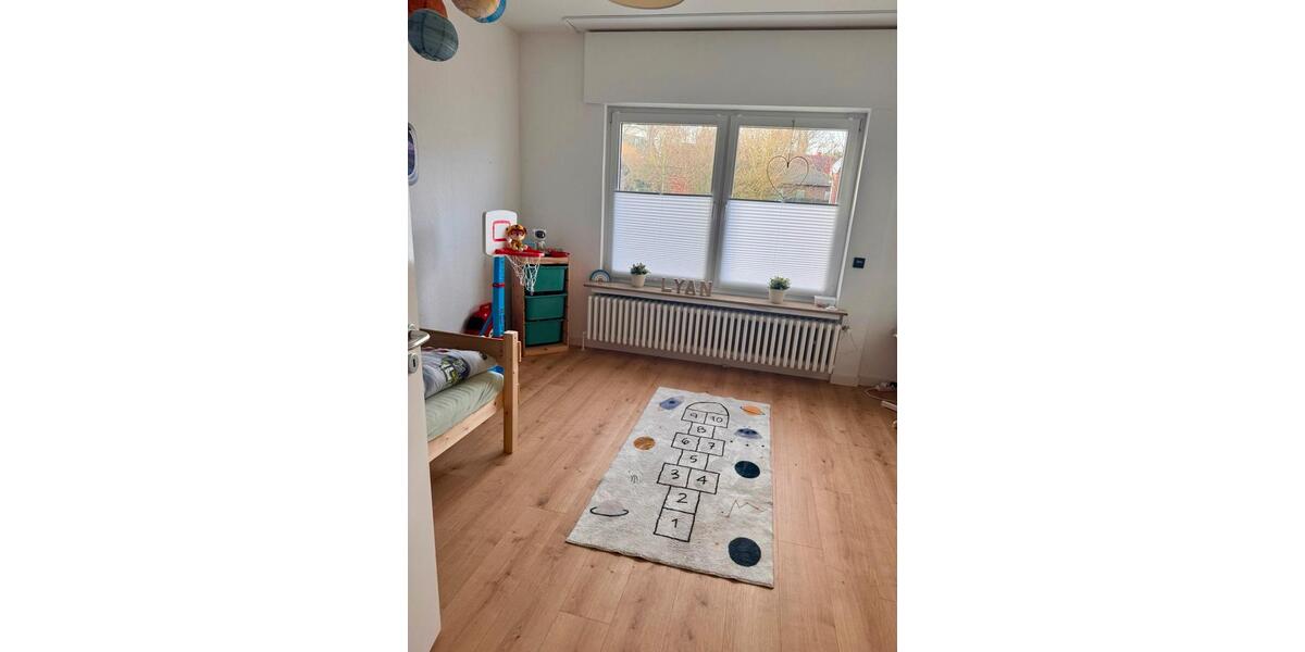 Freistehendes Zweifamilienhaus in ruhiger Lage! 7 zimmer