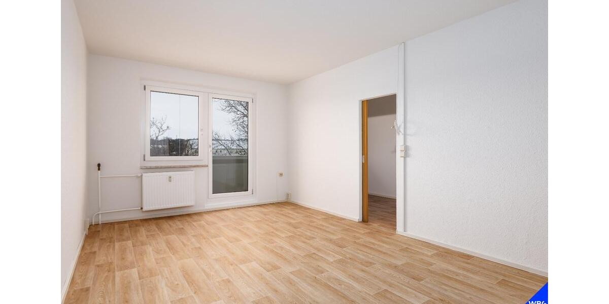 Große 3-Raum Wohnung*Bezugsfertig*Saniert*verglaster Balkon 3 zimmer