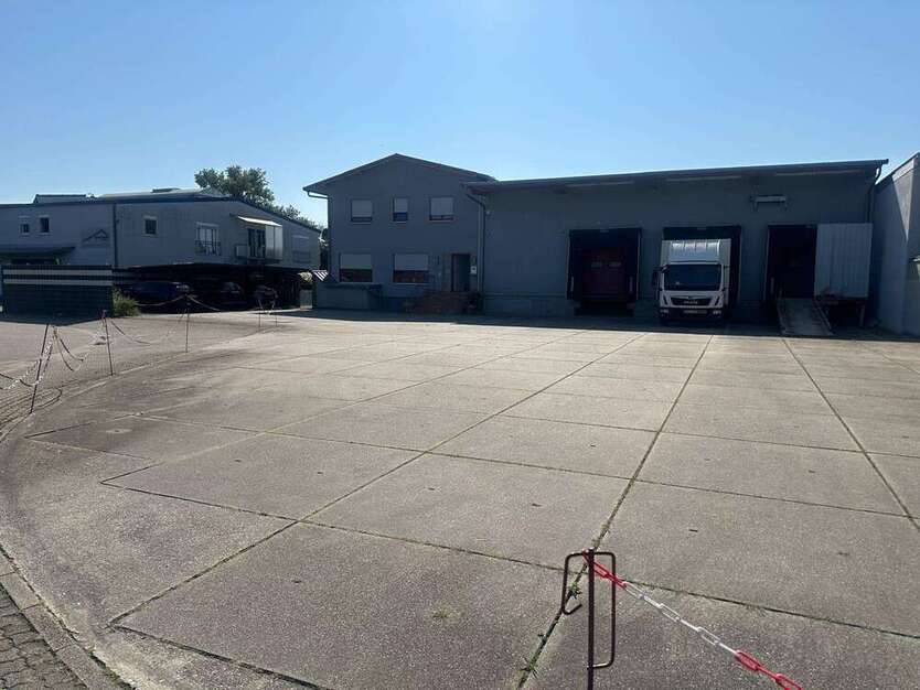 Büro in Zeiskam 898.000 € 311.73 m²