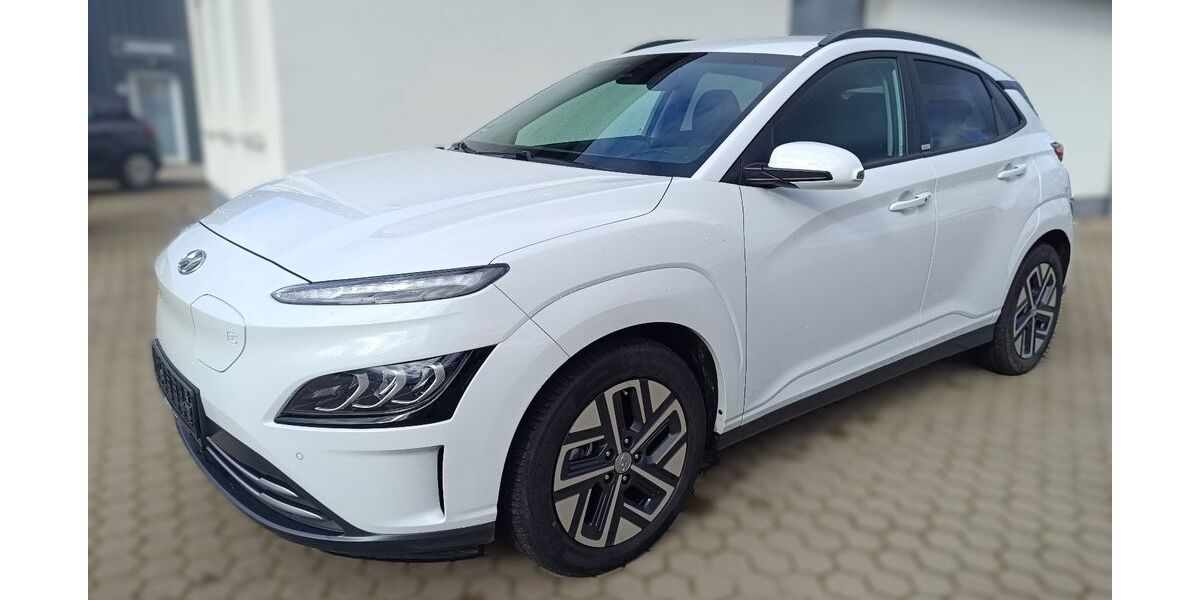 Hyundai KONA 37.500 km 21.390 &euro; Broderstorf / OT Pastow 18184