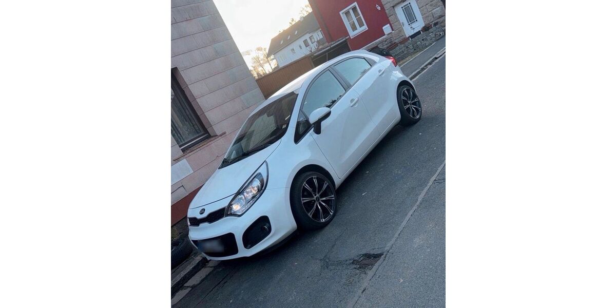 Kia Rio 142.000 km 4.100 &euro; Selb 95100