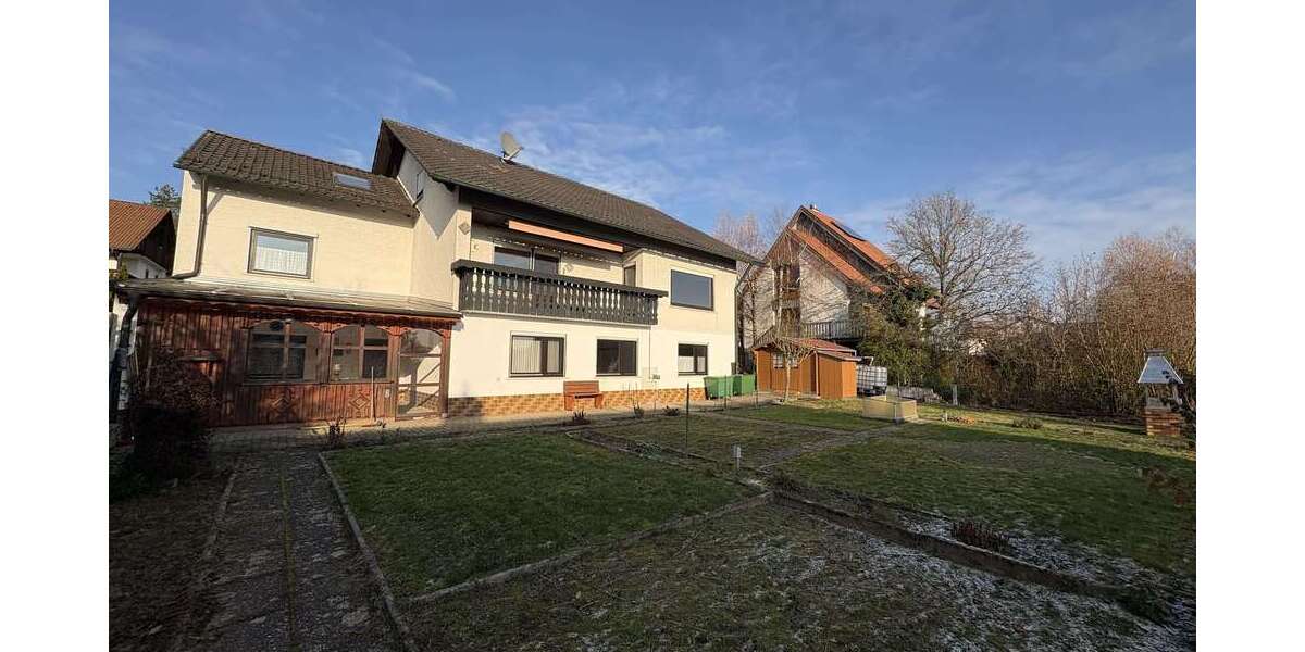 Einfamilienhaus Gemünden - 7 Zimmer, 225 m&sup2;, 359.000&euro; | Angebot:24781573