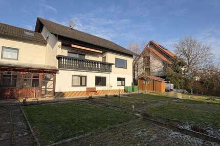Haus Gemünden - 7 Zimmer, 225 m&sup2;, 359.000&euro; | Angebot:24781573