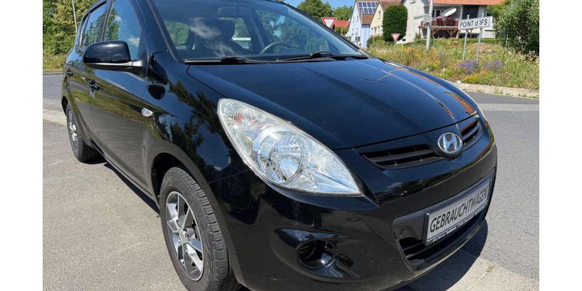 Hyundai i20 108.300 km 2.490 &euro; Niederwerrn 97464