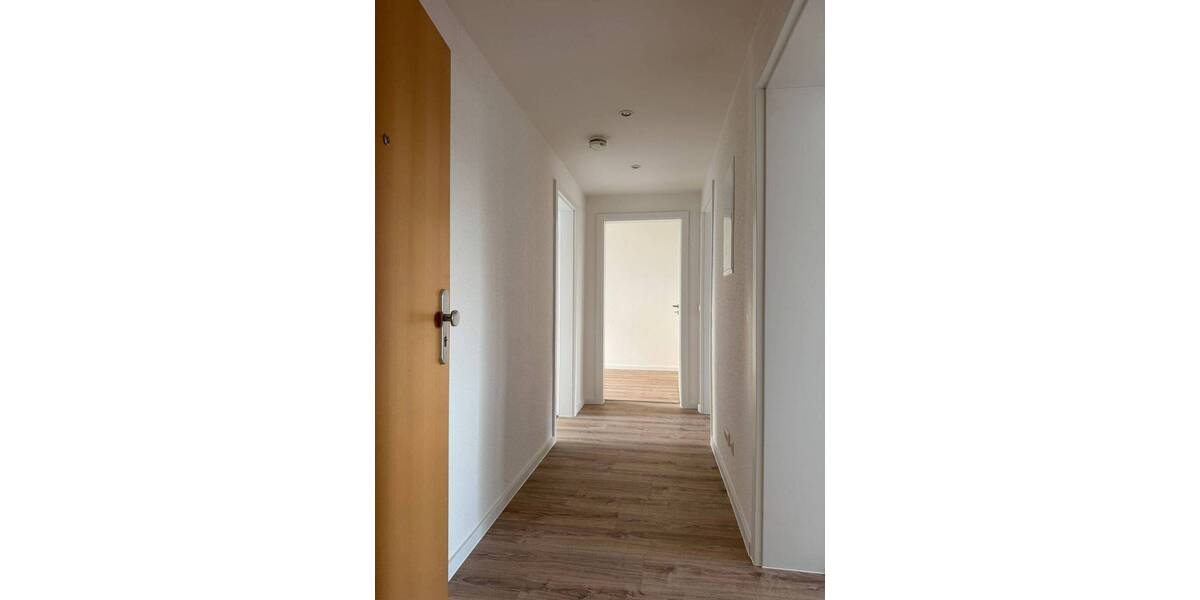 ++ Erstbezug nach Sanierung ++ Schöne 3-Raumwohnung mit Balkon in Weinböhla 3 zimmer