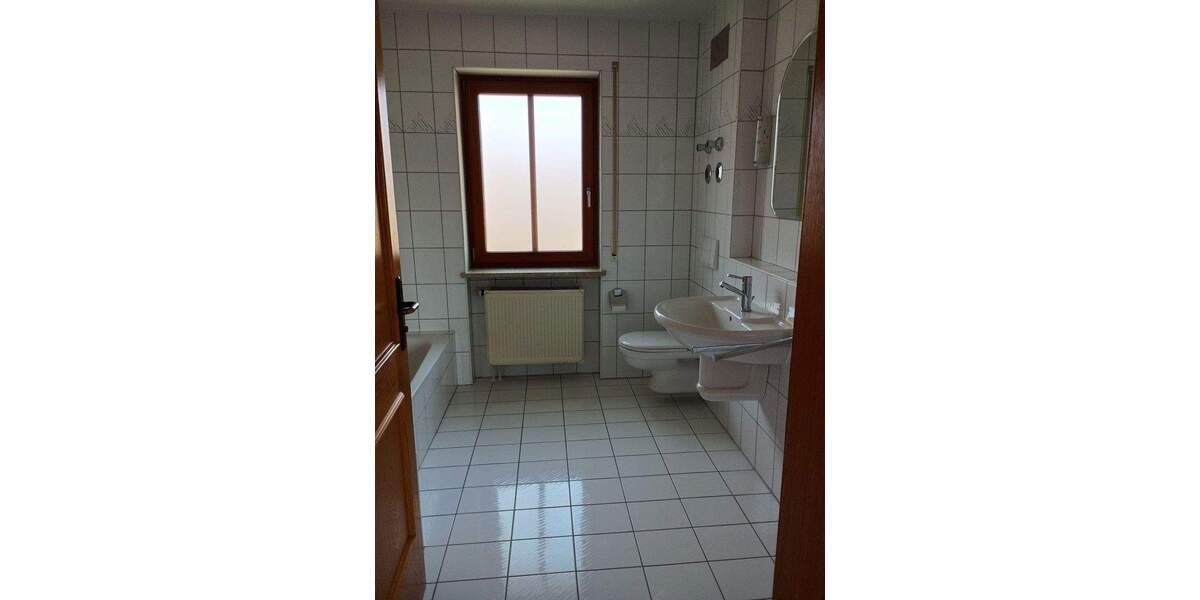 Mehrfamilienhaus, Wohnhaus Dingolfing - 6 Zimmer, 240 m&sup2;, 930.000&euro; | Angebot:25716935