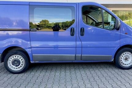 Opel Vivaro 290.000 km 3.999 &euro; Mainz-Kastel 55252