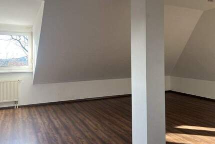 Senftenberg! Optimale 3-Zimmer-Dachgeschosswohnung für Individualisten! 3 zimmer