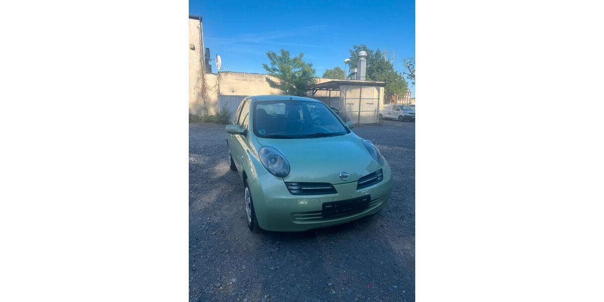 Nissan Micra 102.600 km 2.400 &euro; Berlin 12057