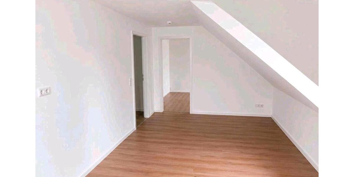 Dachgeschoßwohnung Schillingsfürst - 2 Zimmer, 40 m&sup2;, 540&euro; | Angebot:26631634