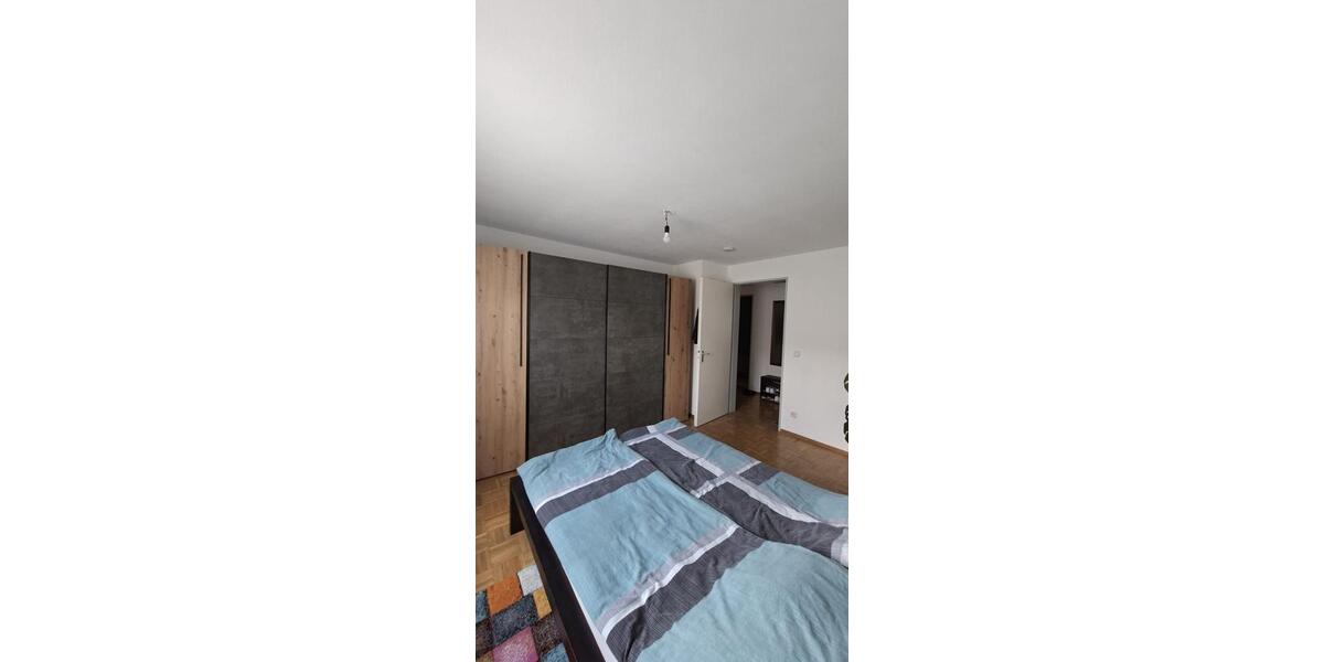 Etagenwohnung Gilching - 3.5 Zimmer, 79 m&sup2;, 1.700&euro; | Angebot:26681357