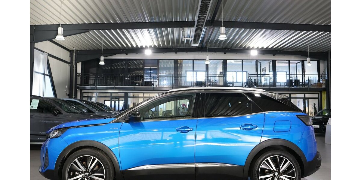 Peugeot 3008 Hybrid 225 GT-LINE SPORT / PANORAMA / LED 60.000 km 20.991 &euro; Hamm 59077