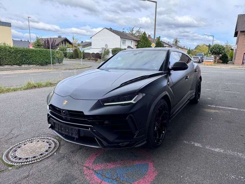 Lamborghini Urus 26.000 km 286.000 € Erftstadt 50374