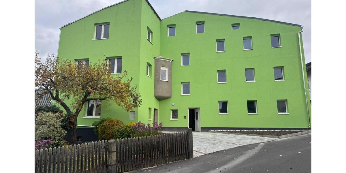 Etagenwohnung Marktredwitz - 2 Zimmer, 300 m&sup2;, 475&euro; | Angebot:23791383