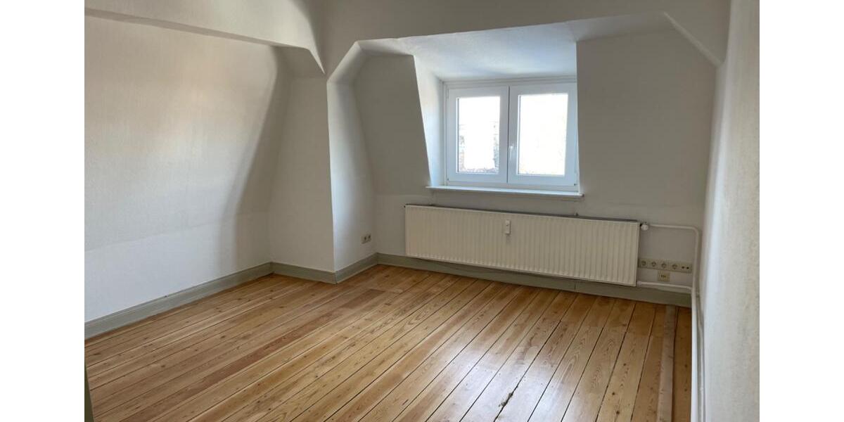Dachgeschoßwohnung Lübeck Sankt Gertrud - 6 Zimmer, 140 m&sup2;, 1.680&euro; | Angebot:25384428