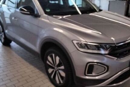 VW T-Roc 4.861 km 25.930 € Mitterteich 95666