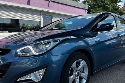 Hyundai i40 129.336 km 7.990 &euro; Kabelsketal OT Gröbers 06184