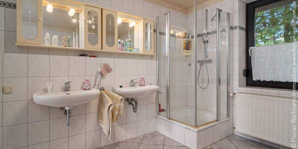 Einfamilienhaus Oyten Bassen - 7 Zimmer, 263 m&sup2;, 385.000&euro; | Angebot:25770411