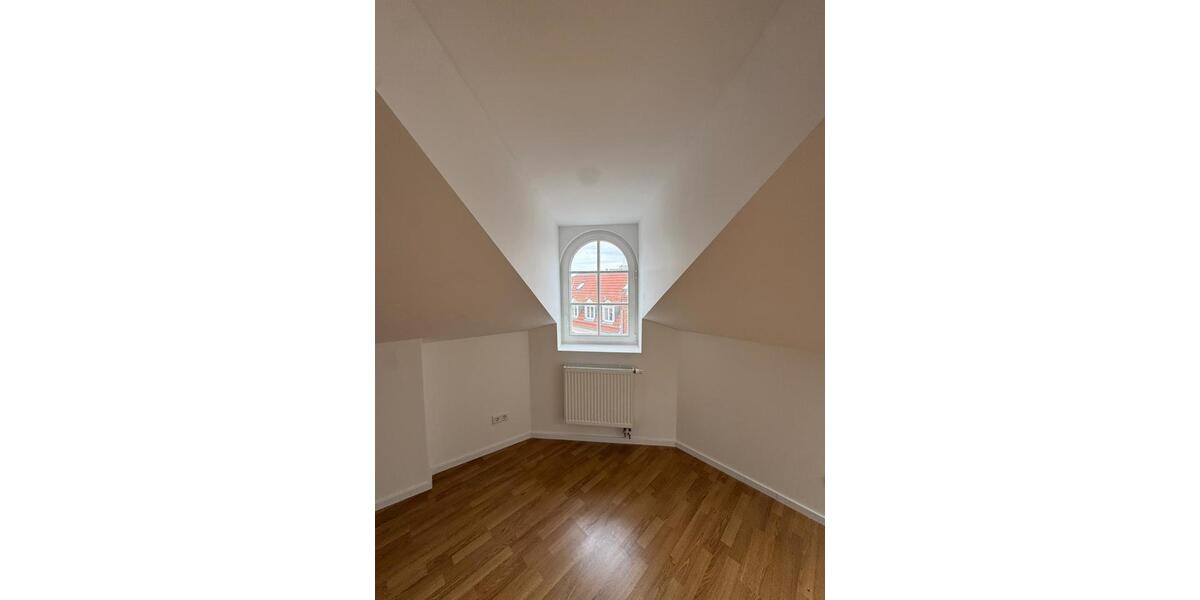 Dachgeschoßwohnung Berlin Treptow-Köpenick - 2 Zimmer, 63 m&sup2;, 1.225&euro; | Angebot:26633427