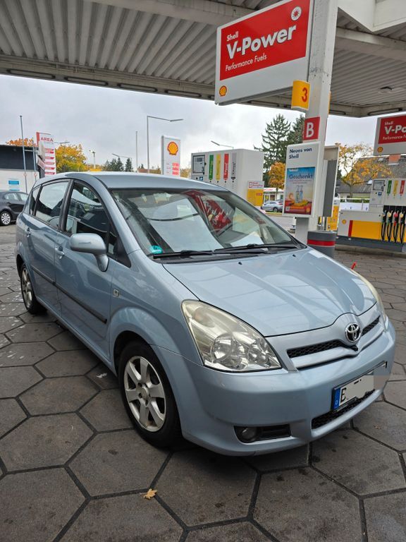 Toyota Corolla Verso 185.000 km 4.750 € Berlin 12279