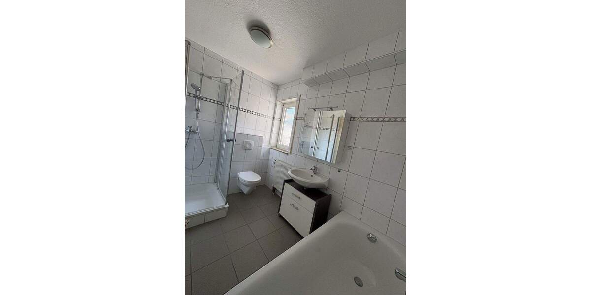 Etagenwohnung Ramstein-Miesenbach Miesenbach - 5 Zimmer, 128 m&sup2;, 280.000&euro; | Angebot:25896696
