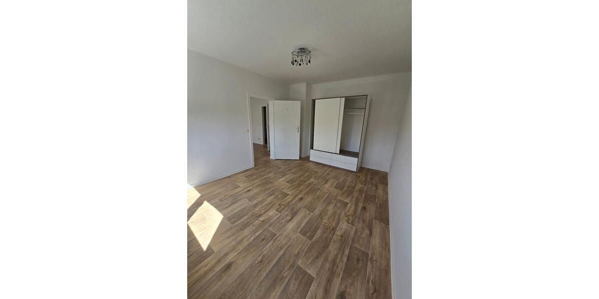 Etagenwohnung Malchin - 2 Zimmer, 45 m&sup2;, 330&euro; | Angebot:26125238