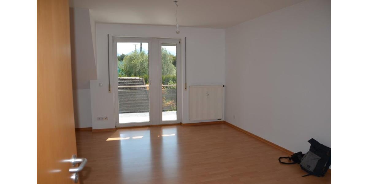 Dachgeschoßwohnung Freilassing - 2 Zimmer, 63 m&sup2;, 285.000&euro; | Angebot:27116817
