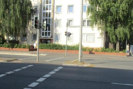 Nahe Uni. Helle 2 Zi. Kü. m. EinbaukücheBadBalk. 61qm 2 zimmer