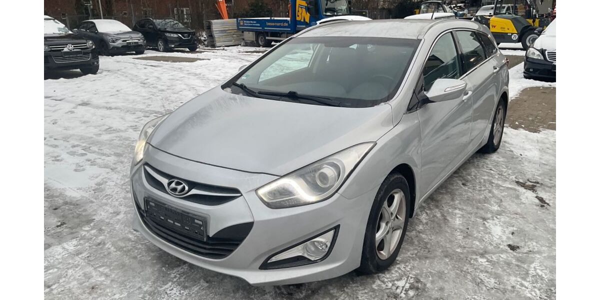 Hyundai i40 146.300 km 5.799 &euro; Hamburg 21107