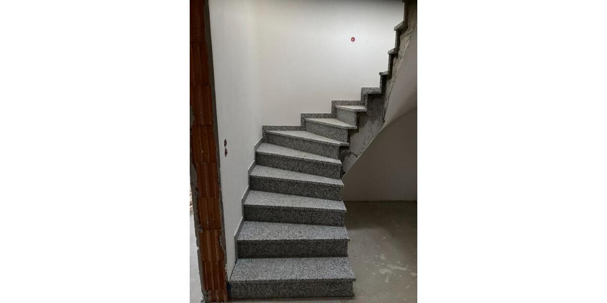 Mehrfamilienhaus, Wohnhaus Reichertshofen - 6 Zimmer, 175 m&sup2;, 2.250&euro; | Angebot:24355681