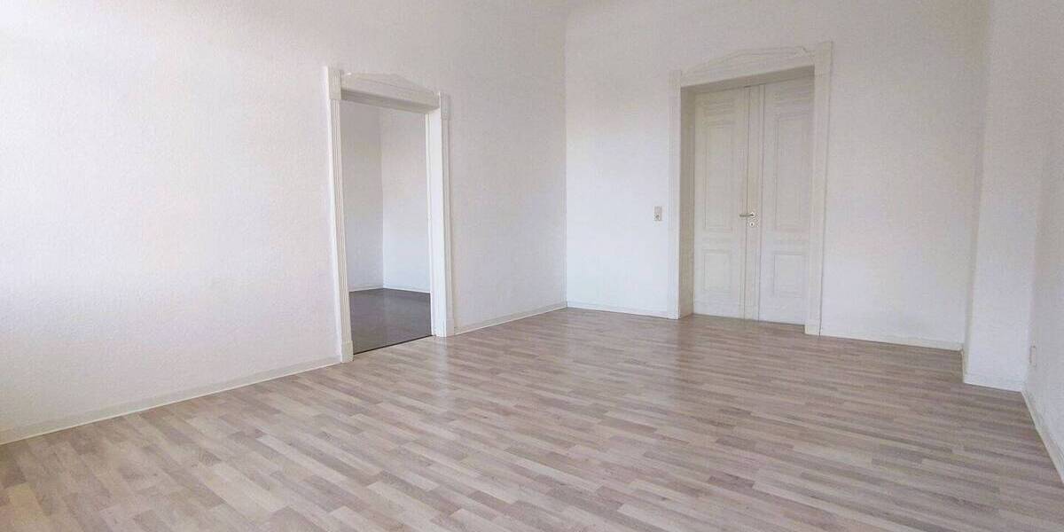 Etagenwohnung Bitterfeld Bitterfeld - 3 Zimmer, 99 m&sup2;, 595&euro; | Angebot:26644438