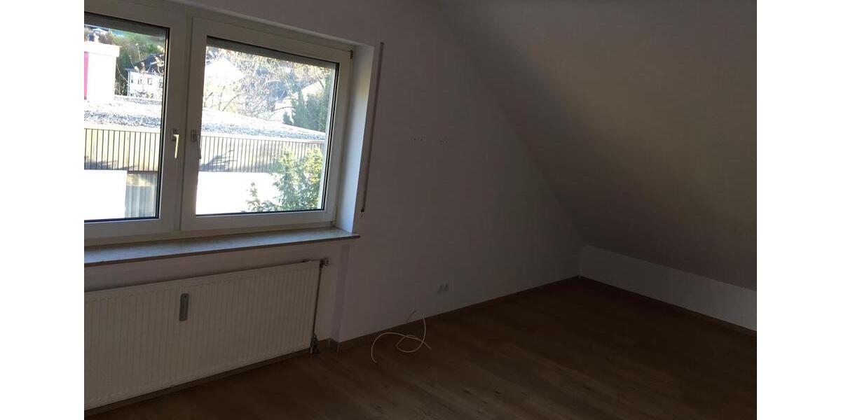 Dachgeschoßwohnung Rastatt - 2.5 Zimmer, 83 m&sup2;, 260.000&euro; | Angebot:26699602