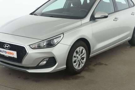 Hyundai i30 38.190 km 11.470 &euro; Köln 50739