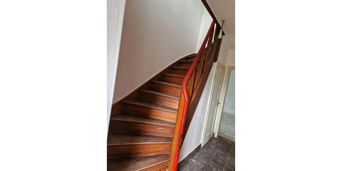 Etagenwohnung Hankensbüttel - 5 Zimmer, 95 m&sup2;, 800&euro; | Angebot:26648739