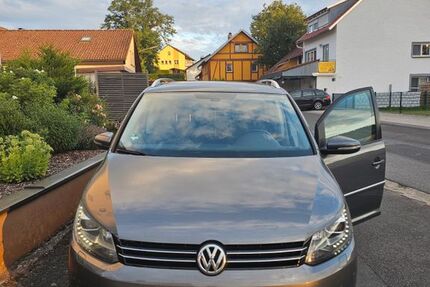 VW Touran 233.000 km 6.990 &euro; Maroldsweisach 96126