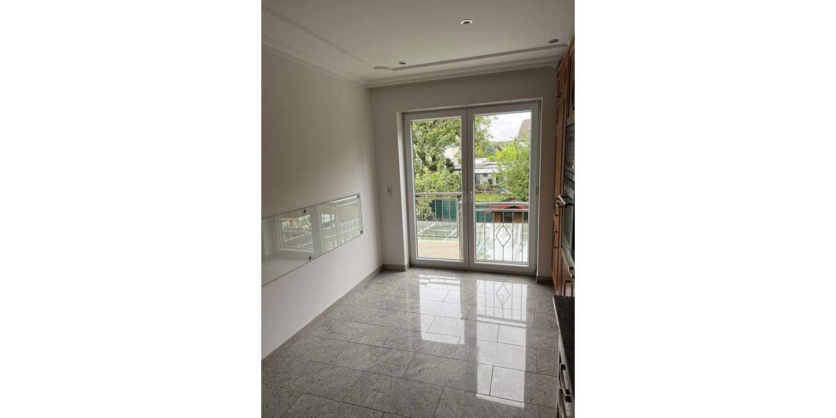 Etagenwohnung Köln Volkhoven/Weiler - 3 Zimmer, 83 m&sup2;, 1.350&euro; | Angebot:24916639