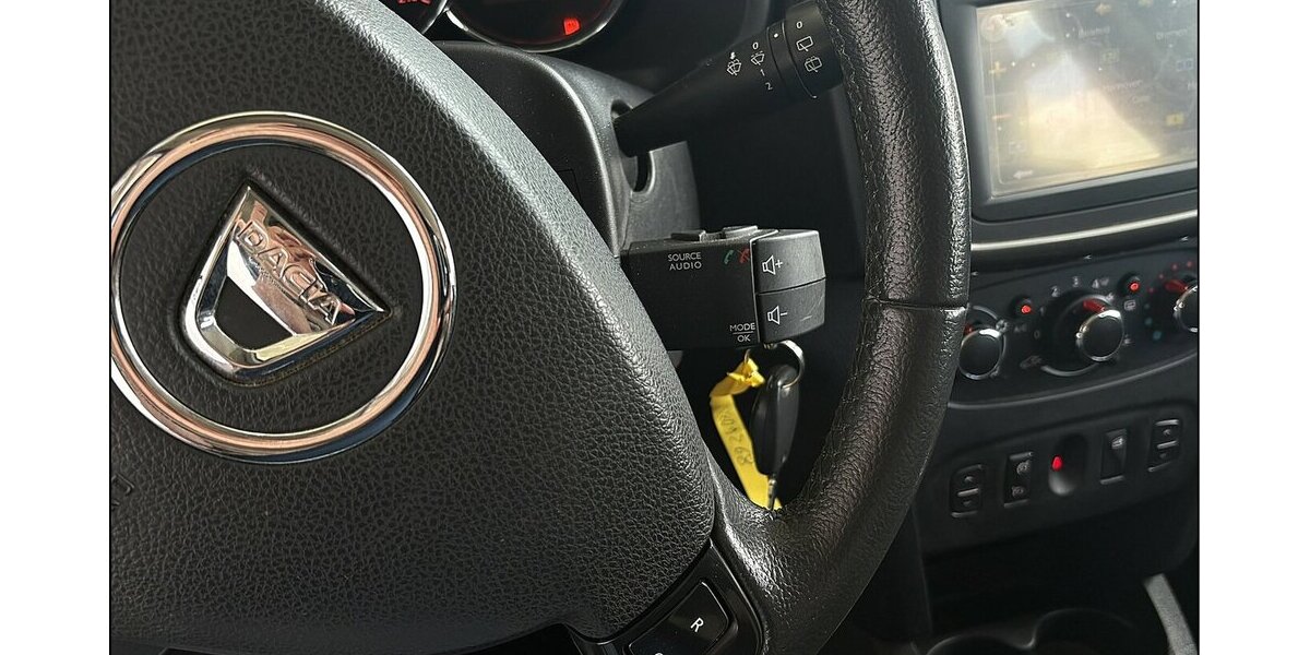 Dacia Sandero II 0.9 TCe 90eco Stepway Navi PDC Tempo 159.000 km 4.999 &euro; Stade 21682