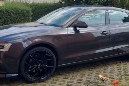 Audi A5 181.000 km 12.899 &euro; Pulsnitz 01896