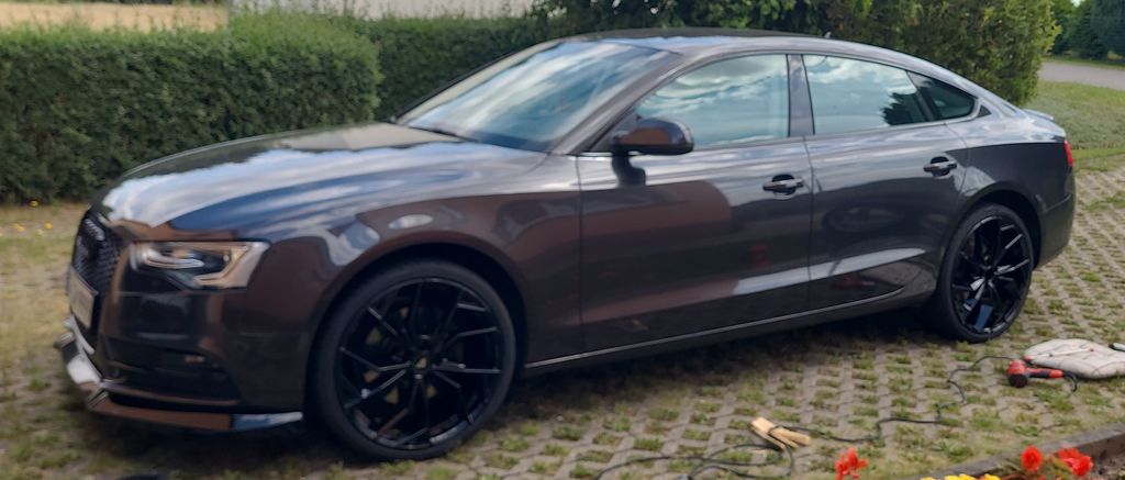 Audi A5 181.000 km 12.899 &euro; Pulsnitz 01896