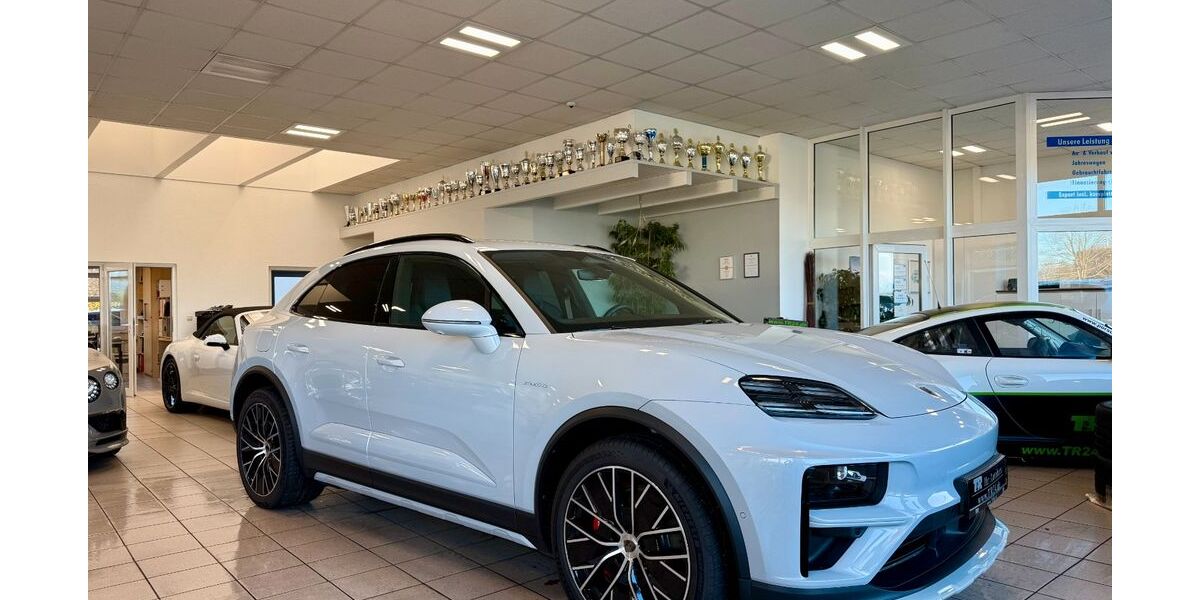 Porsche Macan 6.681 km 101.850 &euro; Stuhr-Bremen 28816