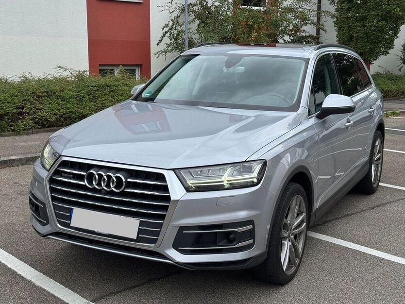 Q7