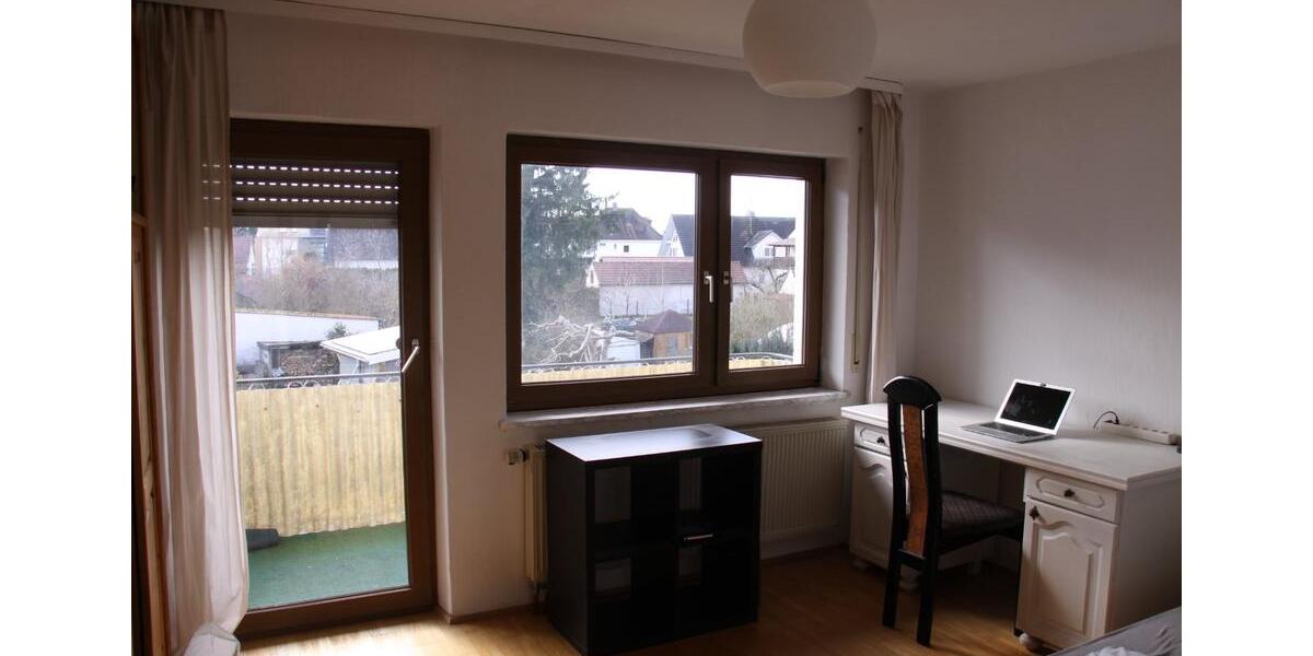 Etagenwohnung Vöhringen - 1 Zimmer, 17 m&sup2;, 270&euro; | Angebot:25497558