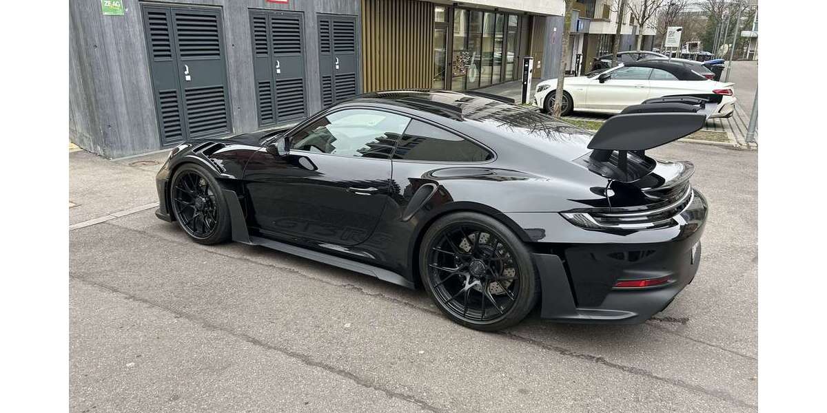 Porsche 992 2.350 km 279.900 &euro; Heilbronn 74072