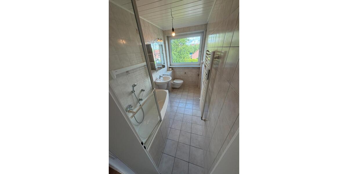 Dachgeschoßwohnung Salzgitter - 3 Zimmer, 65 m&sup2;, 119.000&euro; | Angebot:27111934