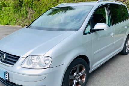 VW Touran 251.000 km 2.999 &euro; Frankfurt am Main 60435